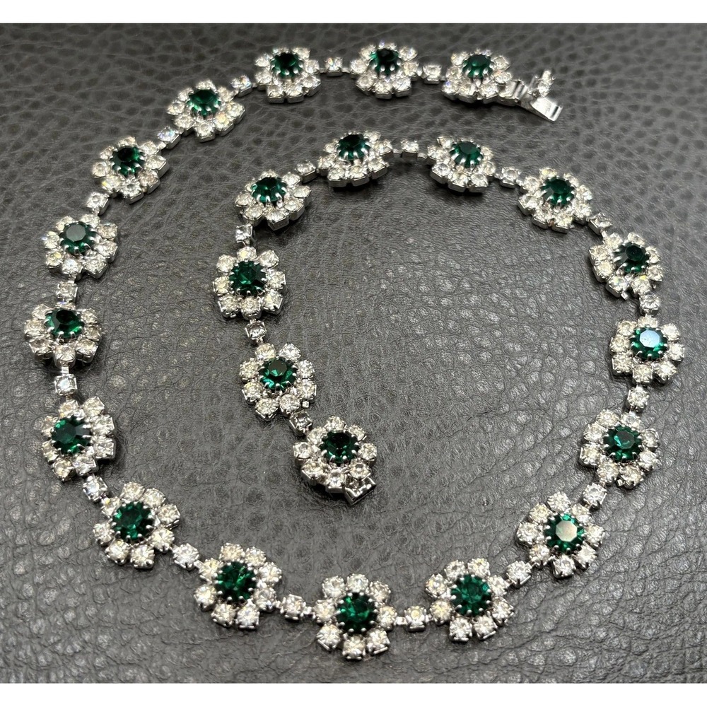 Vintage Green Crystal Rhinestone Flower Cluster Choker Necklace Silver Tone 17"